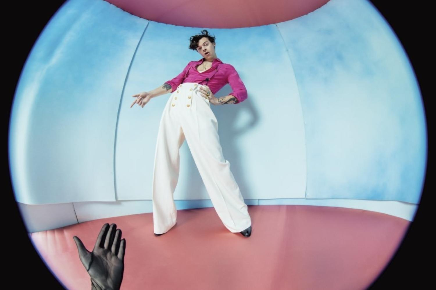 Review: Harry Styles Debuts “Watermelon Sugar” on SNL