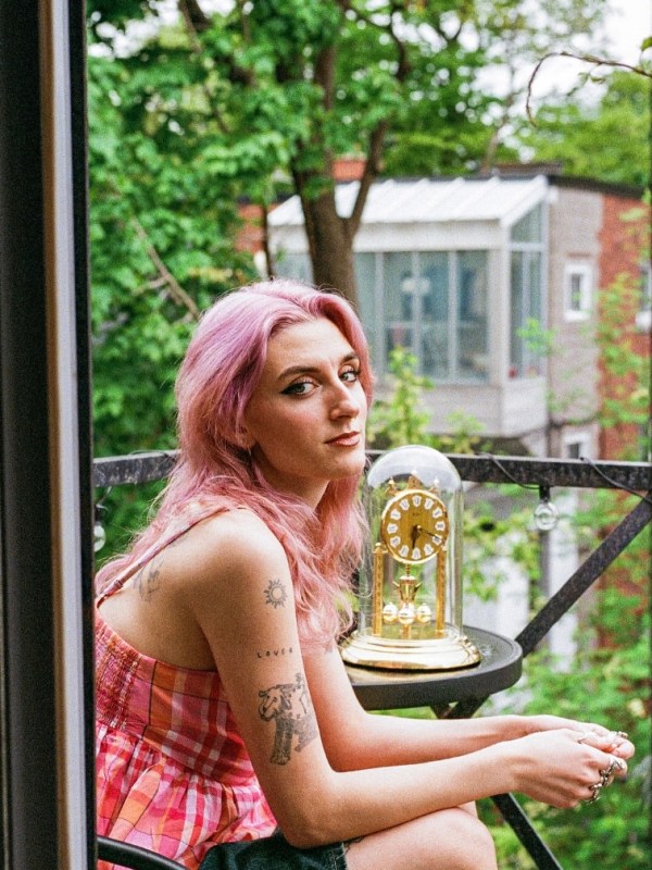 Listening to the Sound of the Time Passing By: A review of hannah vig's what a way to pass the&nbsp;time